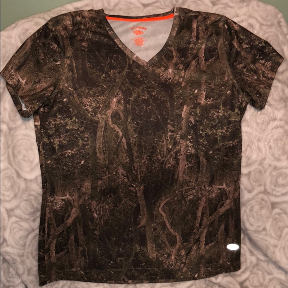 Reel Legends Camo, moisture wicking top, size S